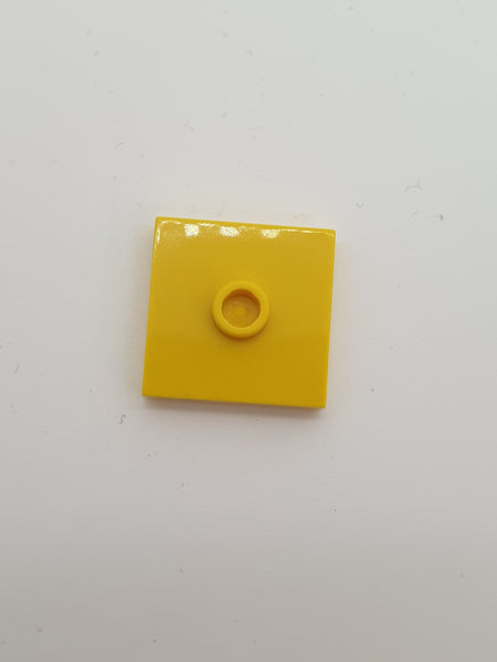 2x2 Fliese modifiziert mit einer Noppe gelb
