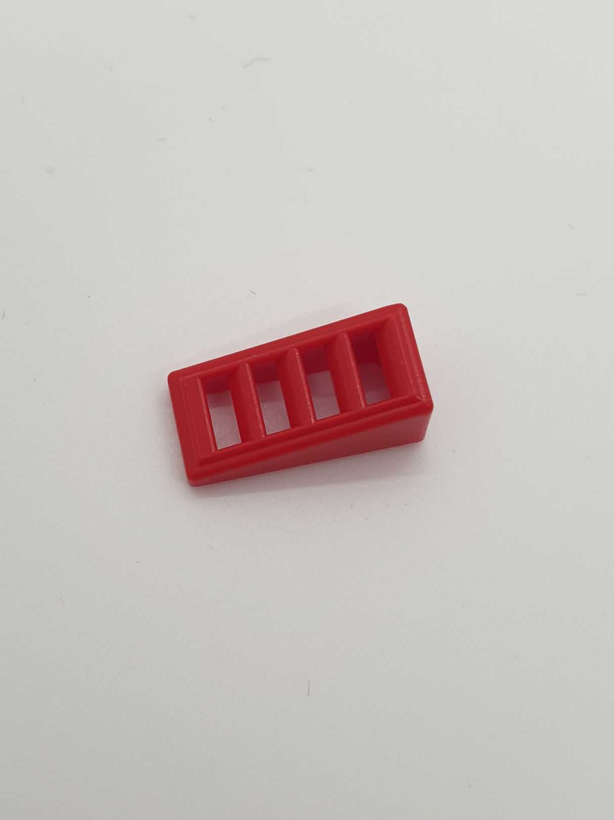 1x2x2/3 Dachstein mit 4 Gitter rot