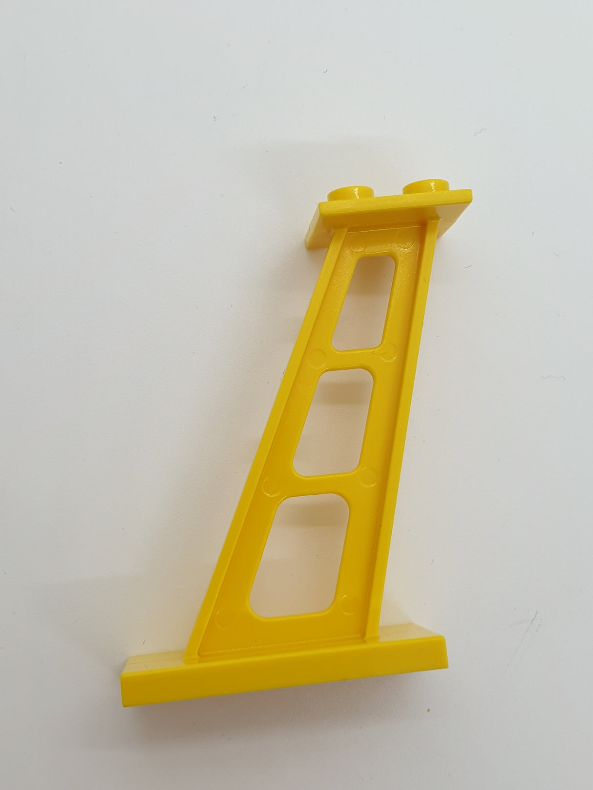 2x4x5 2x2 Stütze geneigt gelb