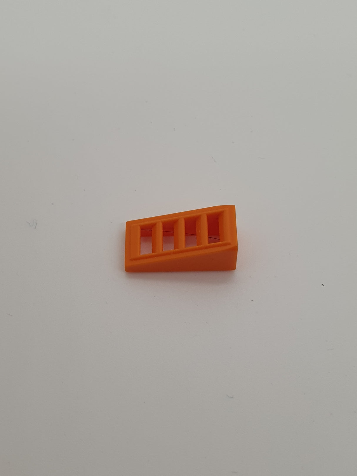 1x2x2/3 Dachstein mit 4 Gitter hellorange