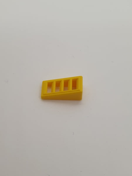 1x2x2/3 Dachstein mit 4 Gitter gelb