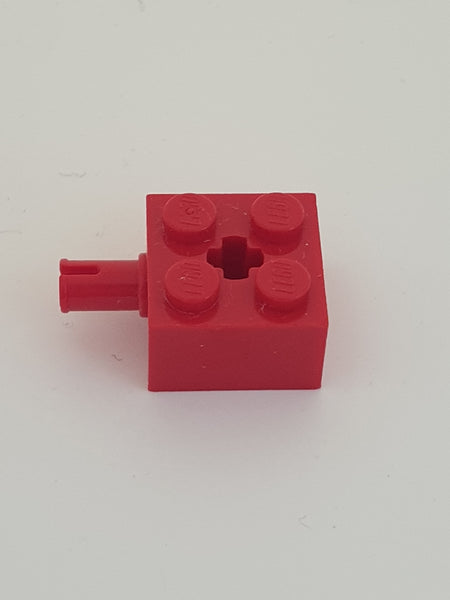 2x2 modifizierter Stein mit Pin und Achsenloch rot