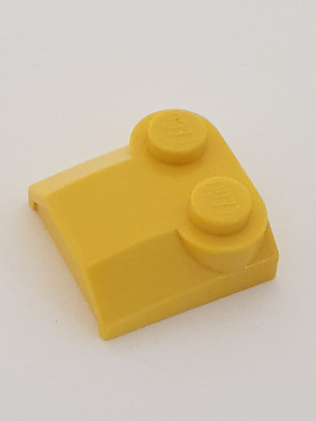 2x2x2/3 modifizierter Stein zwei Noppen, gekrümmt gelb