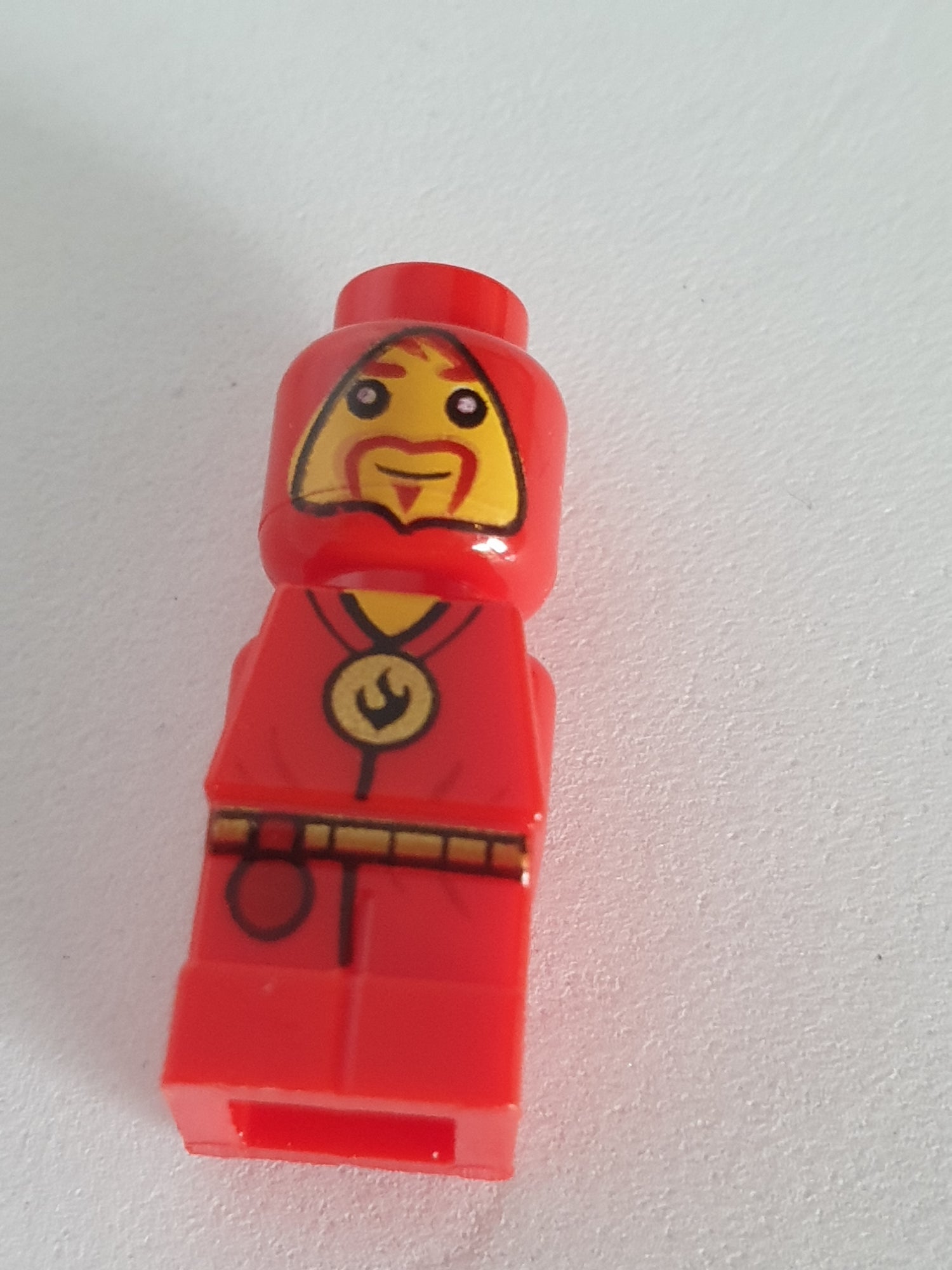 Wizard Rot Micro Figur / Baby Heroica Wizard rot – Steinebutzi