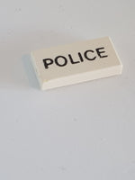 1x2 Fliese bedruckt mit 'Police' Aufdruck weiß white