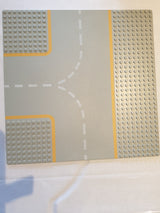 32x32 Grundplatte Strasse T-Kreuzung mit gelben Linien althellgrau light gray