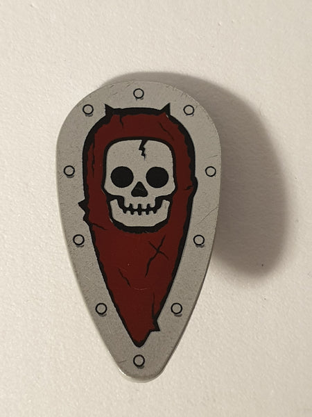 Minifigur Schild bedruckt Oval mit Totenkopf auf dunkelrot, neuhellgrau