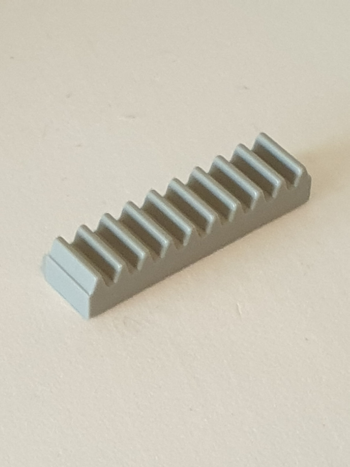 1x4 Technik Zahnstange neuhellgrau