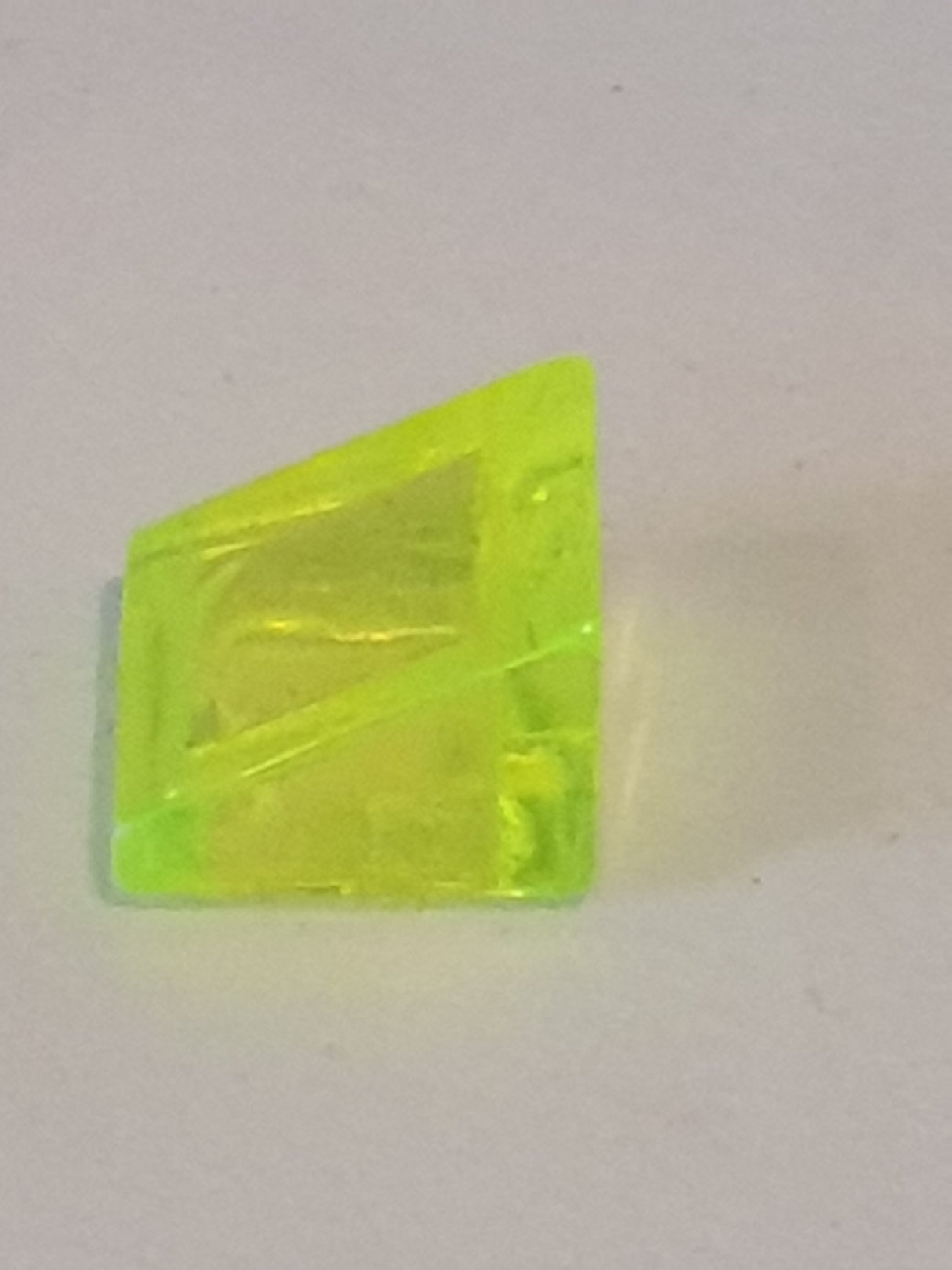 1x1 Dachstein 30° transparent neongrün