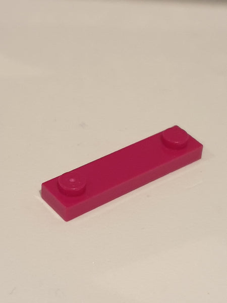 1x4 modifizierte Fliese mit 2 Noppen außen magenta