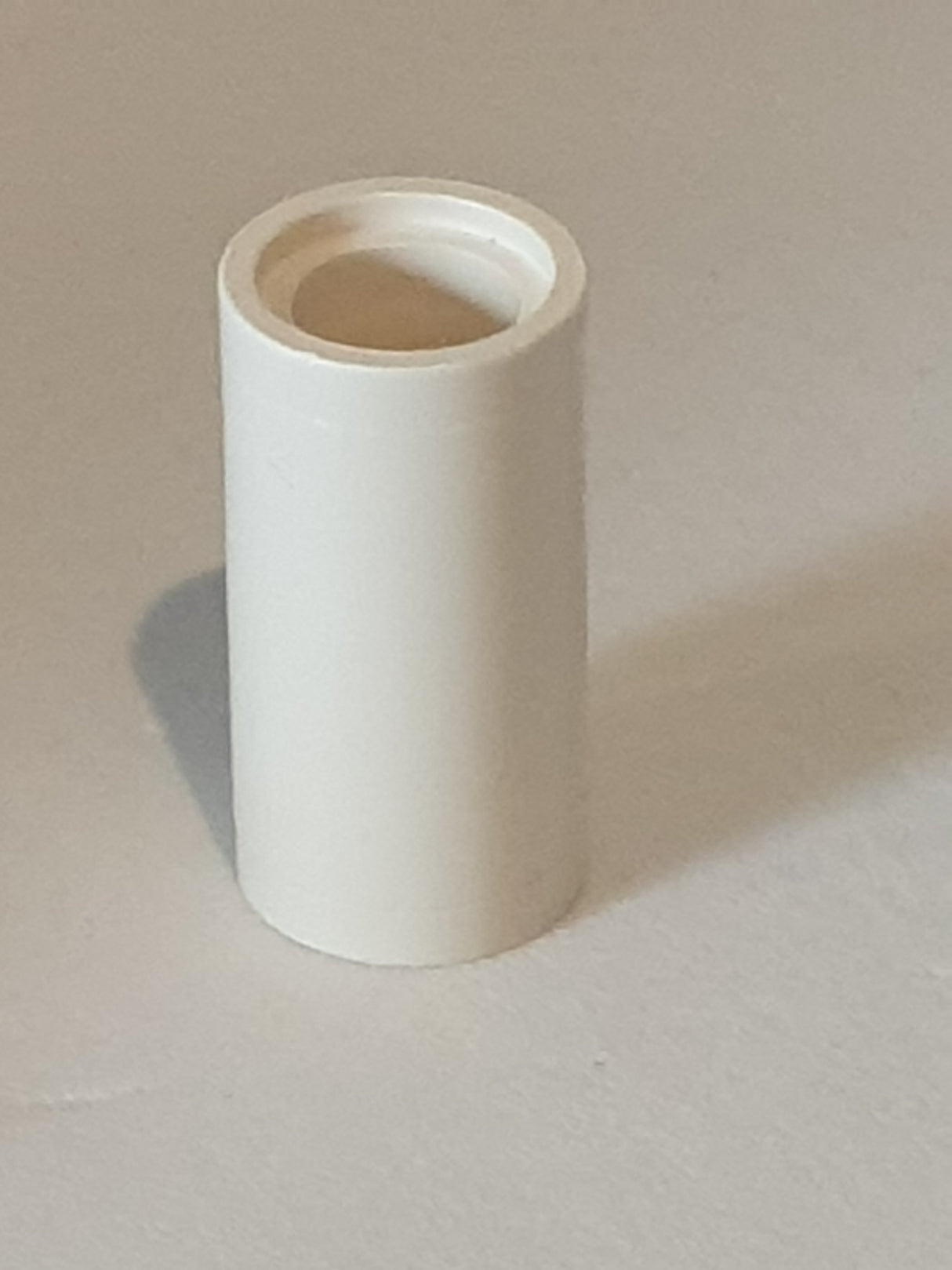 Pin- Verbinder ohne Slot rund weiß white