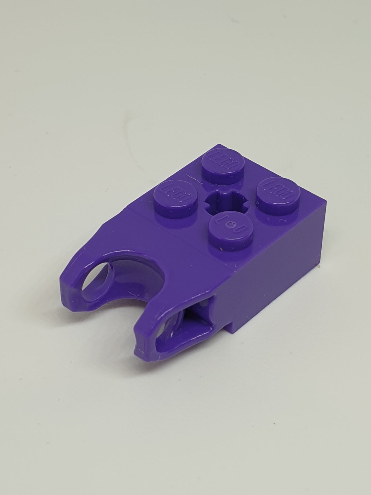 2x2 Technikstein mit Achsloch und Kugelhalter lila dark purple
