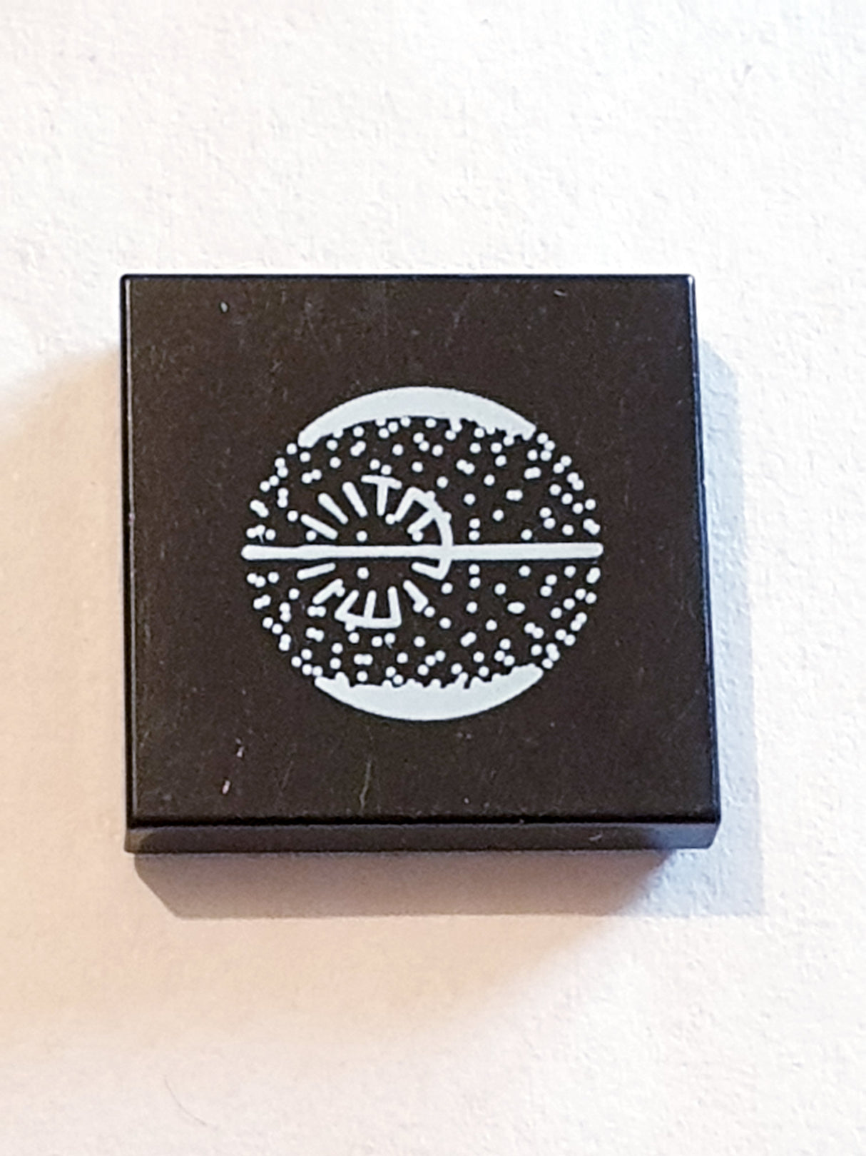 2x2 Fliese bedruckt with Death Star Pattern