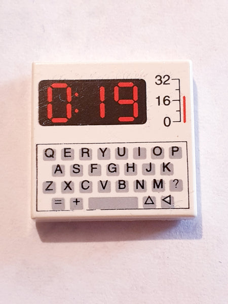 2x2 Fliese bedruckt with Keyboard and Red 0:19 Pattern