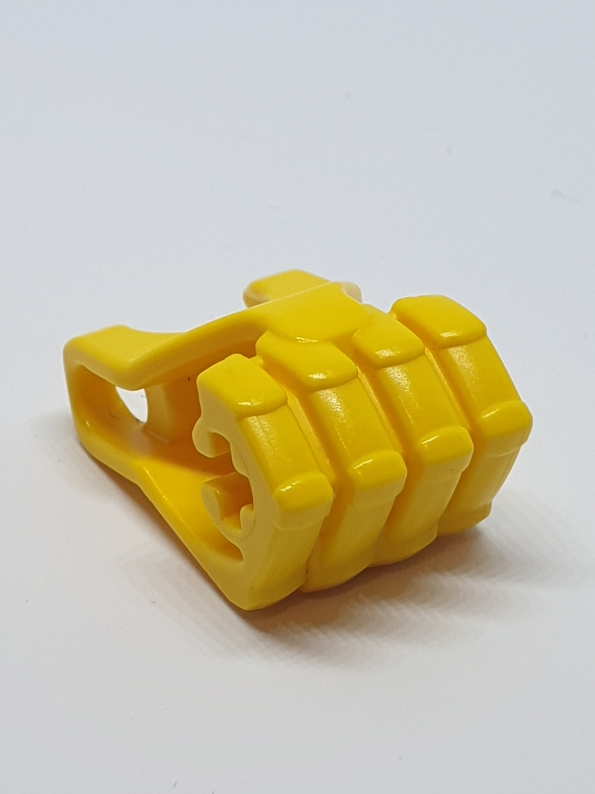 Hero Factory Hand Faust mit Achsloch, 4 Finger Flat gelb yellow