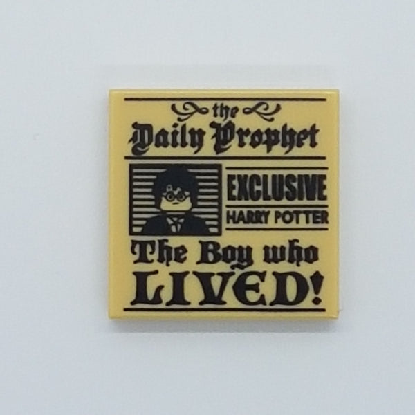 2x2 Fliese bedruckt with Groove with 'the Daily Prophet - ExCLUSIVE HARRY POTTER - The Boy who LIVED!' and Image of Boy with Glasses Pattern tan beige