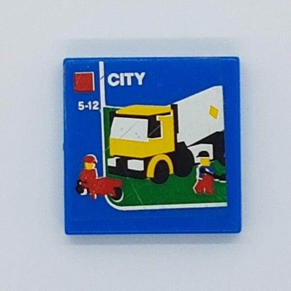 2x2 Fliese bedruckt with Groove with Truck, Minifigures, Wheelbarrow, Red Square, White 'CITY', and '5-12' Pattern (Sticker) - Set 60022 blau