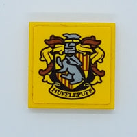 2x2 Fliese beklebt with Groove with HP 'HUFFLEPUFF' House Crest with Red Plumes on Yellow Background Pattern (Sticker) - Set 75956 gelb