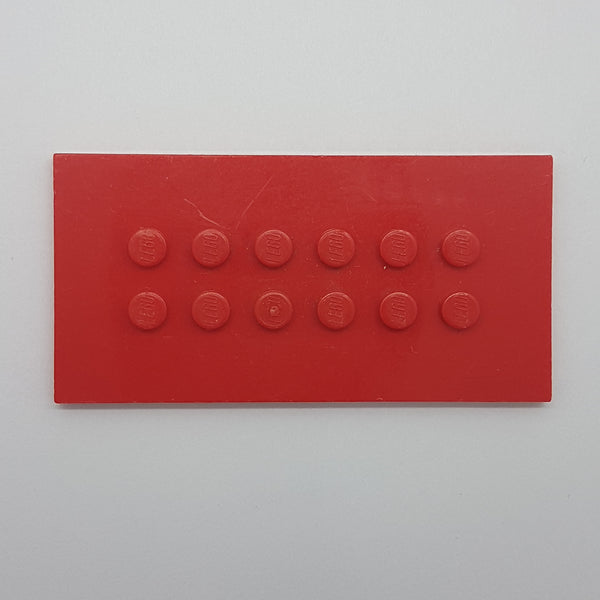 4x8 Platte modifiziert mit Noppen in der Mitte rot