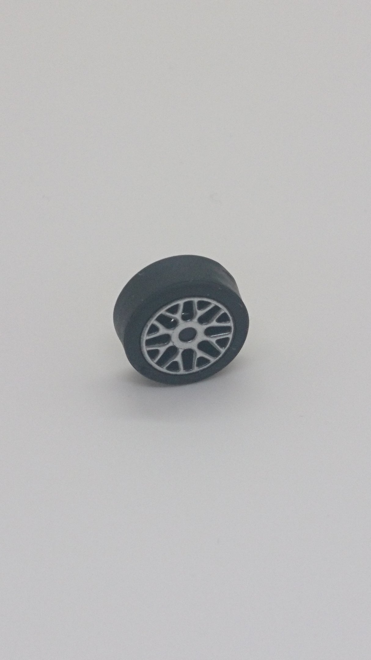 Reifen 14x6mm mit Felge 11x6mm und Y Speiche pearlsilber